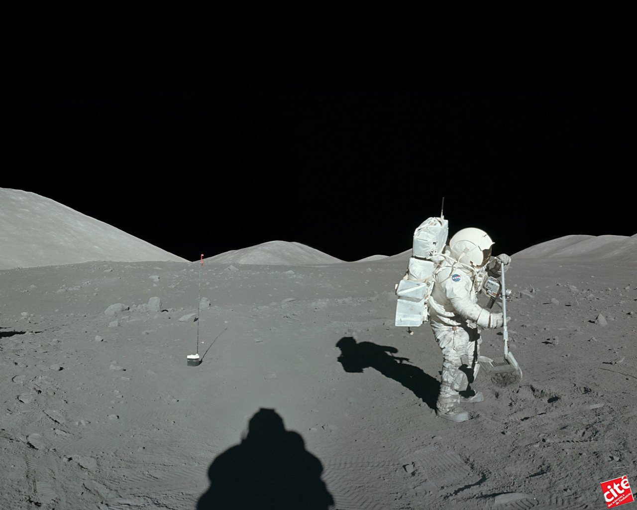 Premier Pas De Lhomme Sur Le Lune Le 21 Juillet 1969 Cité Des 